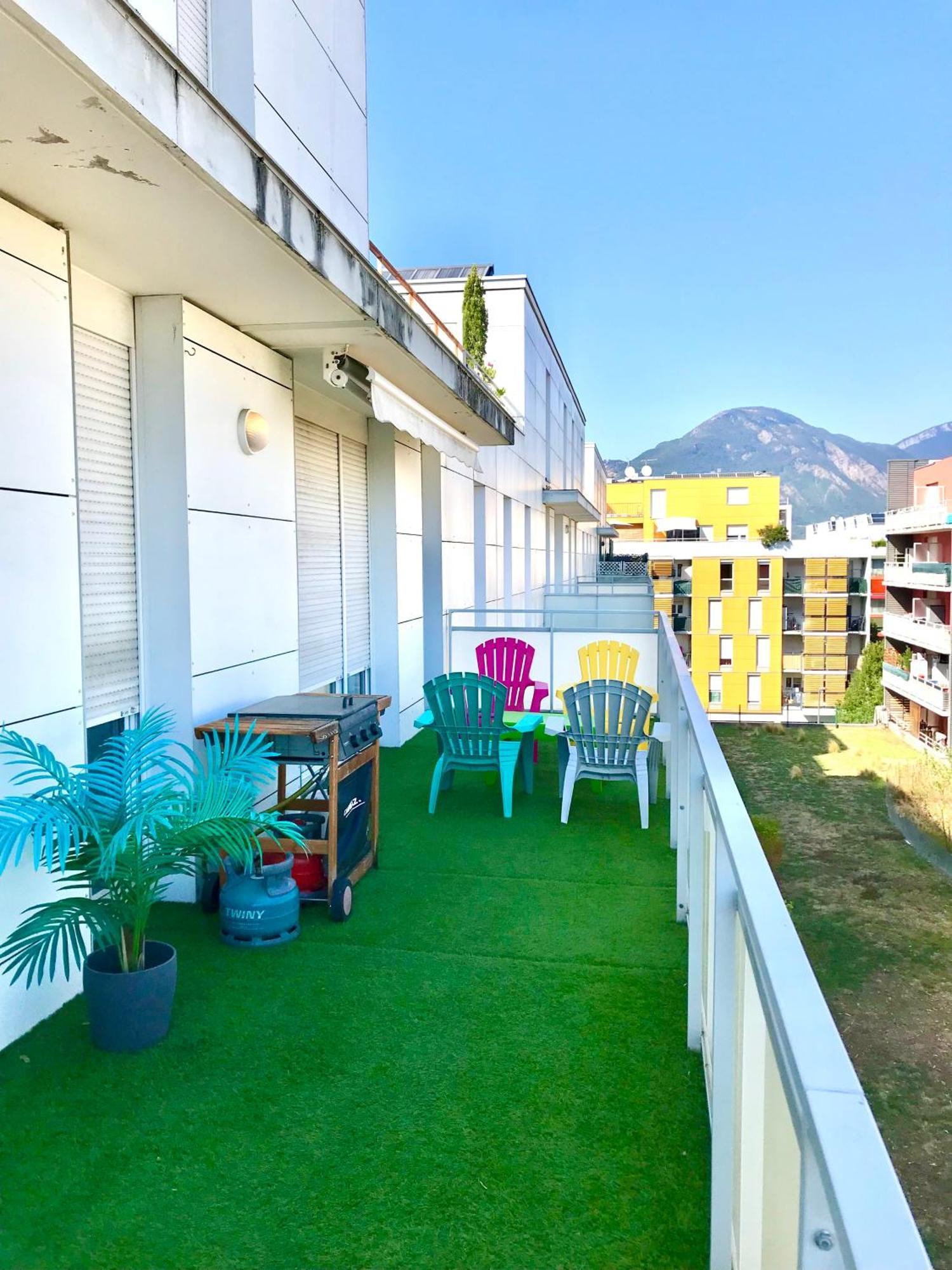 2 Terrasse 20m2 Appartement